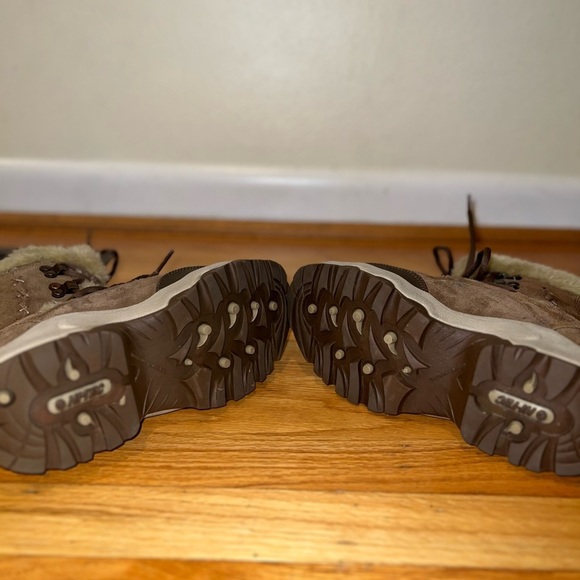 Hi-TEC St. Moritz Thinsulate Brown and Tan Women’s Snow Winter Boots - Size 7.5 - Picture 9 of 17